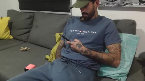 Snapshot of badcouple_ chatting on 10.25.25 BadCouple online show from 10.25.25