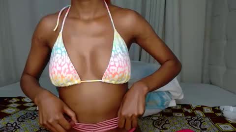 Snapshot of baddie_caramell chatting on 09.13.25 baddie_caramell online show from 09.13.25