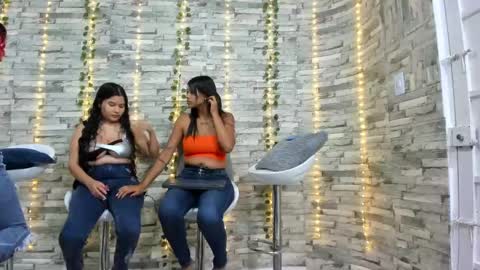 Snapshot of badgirls_000 chatting on 03.12.25 candy and dayan online show from 03.12.25