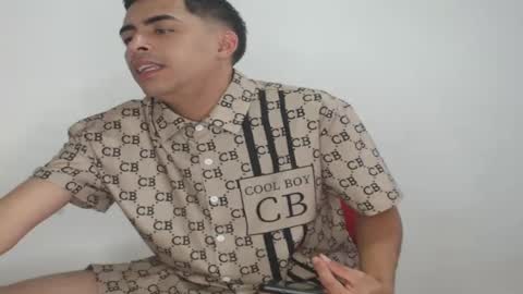 Juan Help us reach 100 likes online show from 12.11.24