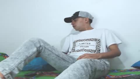 Juan Help us reach 100 likes online show from 01.09.25