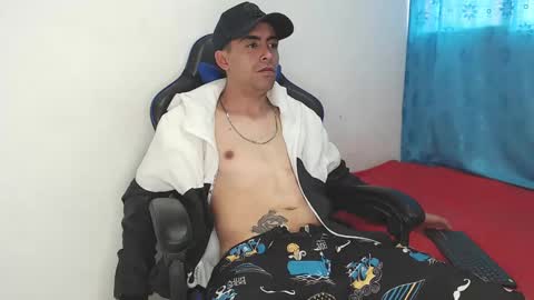 Juan Help us reach 100 likes online show from 03.09.25