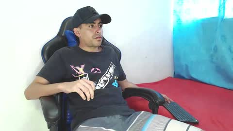 Juan Help us reach 100 likes online show from 03.09.25