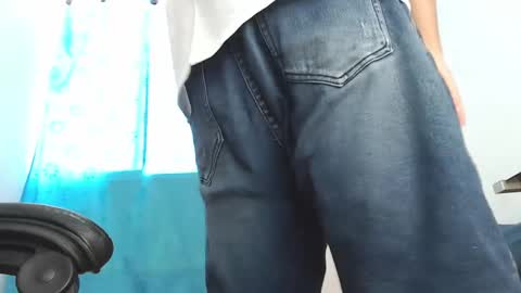 Juan Help us reach 100 likes online show from 03.11.25