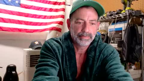 Snapshot of badnightwolf chatting on 09.15.25 Silver online show from 09.15.25
