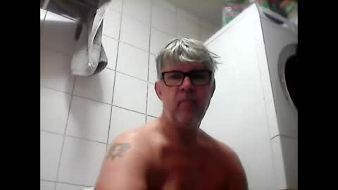 baggelina75 online show from 12.31.24