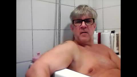 baggelina75 online show from 01.12.25