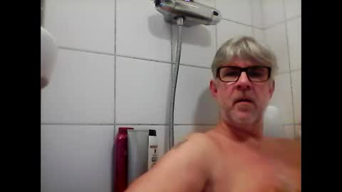 baggelina75 online show from 01.20.25