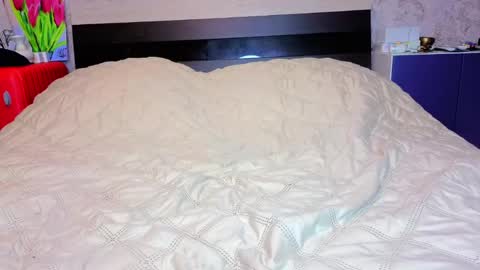 holly online show from 04.15.26