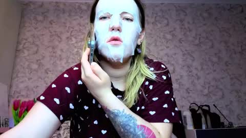 holly online show from 06.04.26