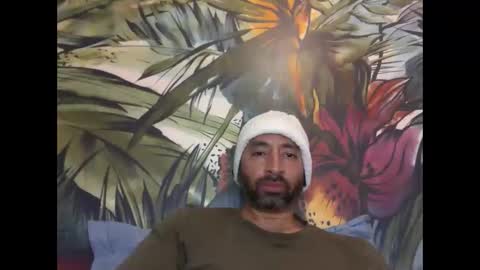 Snapshot of bakkis chatting on 11.03.25 bakkis online show from 11.03.25