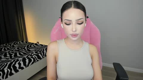 Snapshot of baklajan1907 chatting on 01.08.25 Baklajan online show from 01.08.25