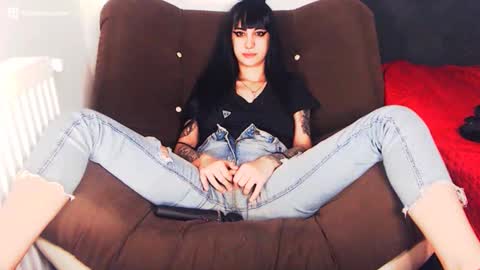 Snapshot of balleyfire chatting on 12.29.24 Amy online show from 12.29.24