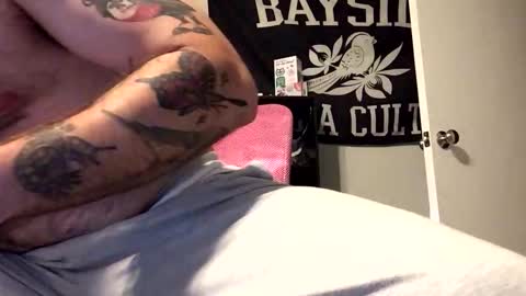 Snapshot of bambooapples87 chatting on 10.16.25 bambooapples87 online show from 10.16.25