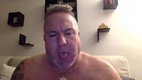 banana5289 online show from 12.18.24