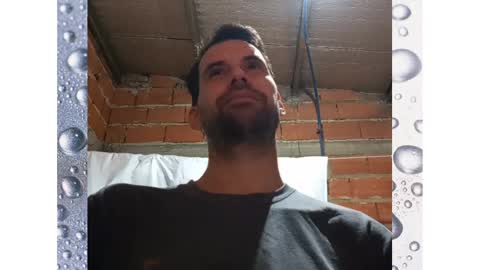 Snapshot of banana_argen_15 chatting on 12.15.24 Ezequiel online show from 12.15.24