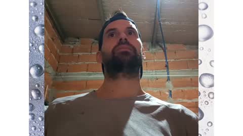 Snapshot of banana_argen_15 chatting on 12.28.24 Ezequiel online show from 12.28.24