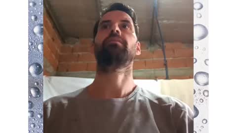 Snapshot of banana_argen_15 chatting on 12.29.24 Ezequiel online show from 12.29.24