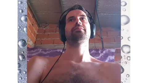 Snapshot of banana_argen_15 chatting on 01.26.25 Ezequiel online show from 01.26.25