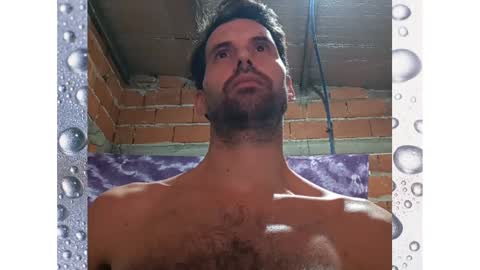 Snapshot of banana_argen_15 chatting on 01.28.25 Ezequiel online show from 01.28.25