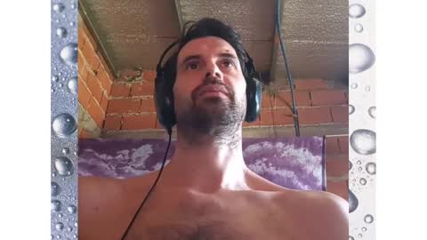 Snapshot of banana_argen_15 chatting on 01.31.25 Ezequiel online show from 01.31.25