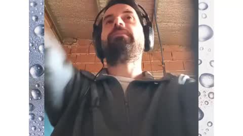 Snapshot of banana_argen_15 chatting on 02.18.25 Ezequiel online show from 02.18.25