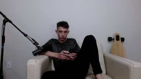 bananacurvesleft online show from 06.24.26
