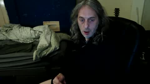 Snapshot of bangintoleather chatting on 04.26.26 bangintoleather online show from 04.26.26