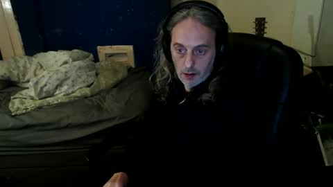 Snapshot of bangintoleather chatting on 05.15.26 bangintoleather online show from 05.15.26