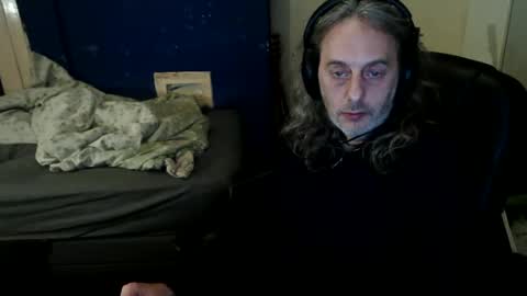 Snapshot of bangintoleather chatting on 05.18.26 bangintoleather online show from 05.18.26