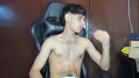 Snapshot of banmeel chatting on 10.20.25 Damiano online show from 10.20.25