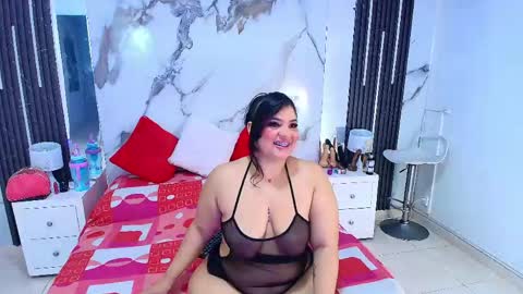 Snapshot of barbaraferrer69 chatting on 04.27.26 BARBARA FERRER online show from 04.27.26