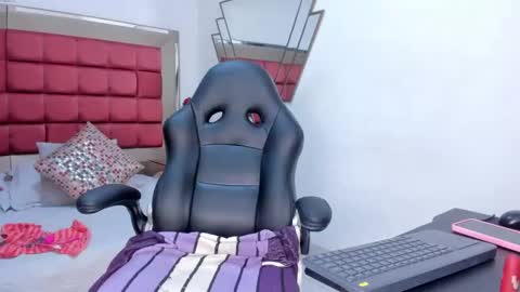 Snapshot of barbaraknox_ chatting on 01.14.25 Barbara  online show from 01.14.25