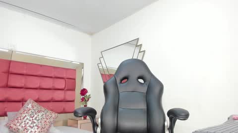 Snapshot of barbaraknox_ chatting on 01.21.25 Barbara  online show from 01.21.25