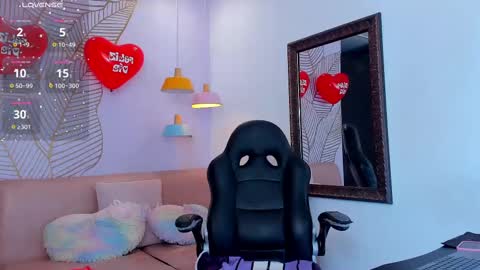 Snapshot of barbaraknox_ chatting on 02.15.25 Barbara  online show from 02.15.25