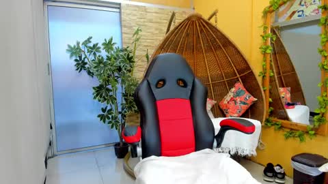 Snapshot of barbaraknox_ chatting on 03.09.25 Barbara  online show from 03.09.25