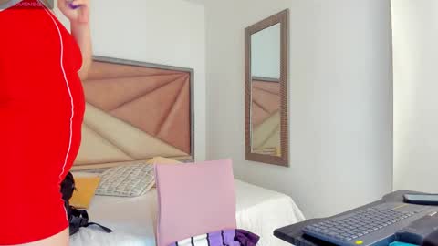 Snapshot of barbaraknox_ chatting on 09.14.25 Barbara  online show from 09.14.25