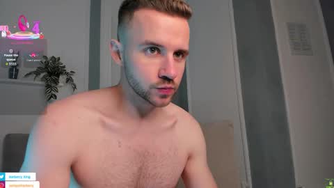 Snapshot of barberryx chatting on 10.19.25 ENRIQUE online show from 10.19.25