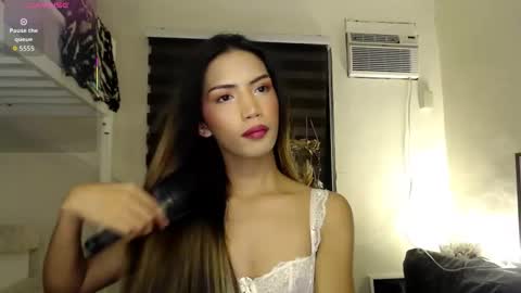 Snapshot of barbie_alawi chatting on 09.19.25 I am Barbie online show from 09.19.25