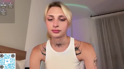 My name is Molly. Please say hello I like talking to you. If you have any wishes or obscene desires please use the tip menu online show from 09.14.25