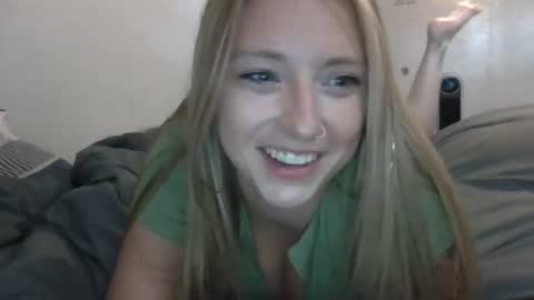 Snapshot of barbiebadd2013 chatting on 09.16.25 Barbiebadd2013 online show from 09.16.25