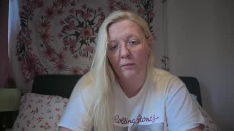 barbiegirl966 online show from 05.31.26