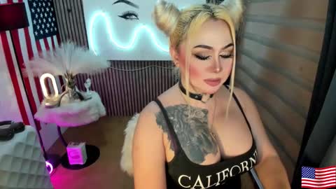 Miss Alexa Fields  online show from 09.24.25