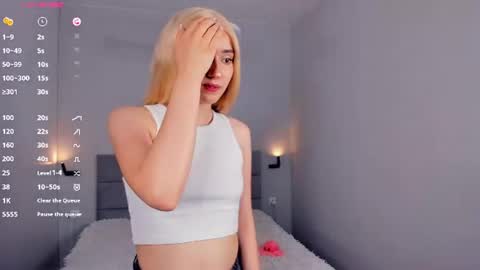 Snapshot of barbimia chatting on 06.27.26 Mia online show from 06.27.26