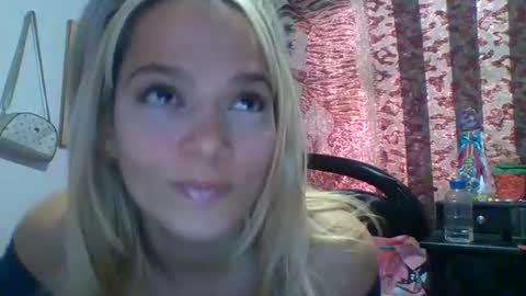Snapshot of barby_88 chatting on 09.12.25 barby online show from 09.12.25