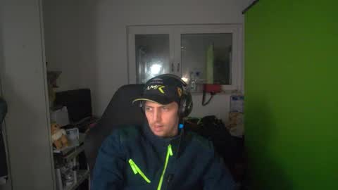 Snapshot of barca200 chatting on 12.19.24 barca200 online show from 12.19.24