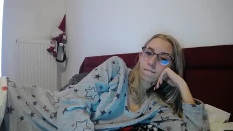 Lena online show from 01.04.25