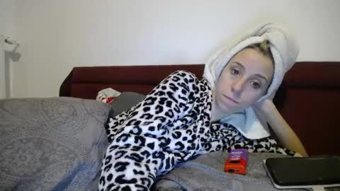 Lena online show from 02.11.25