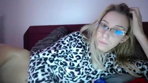 Lena online show from 02.27.25