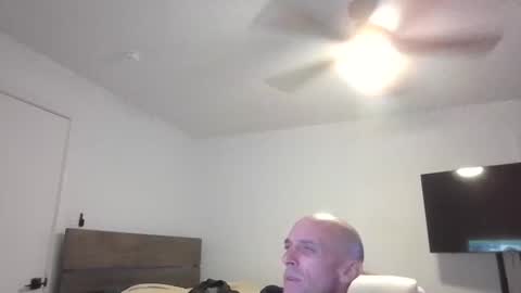 Snapshot of barryblackgun chatting on 02.10.25 barryblackgun online show from 02.10.25